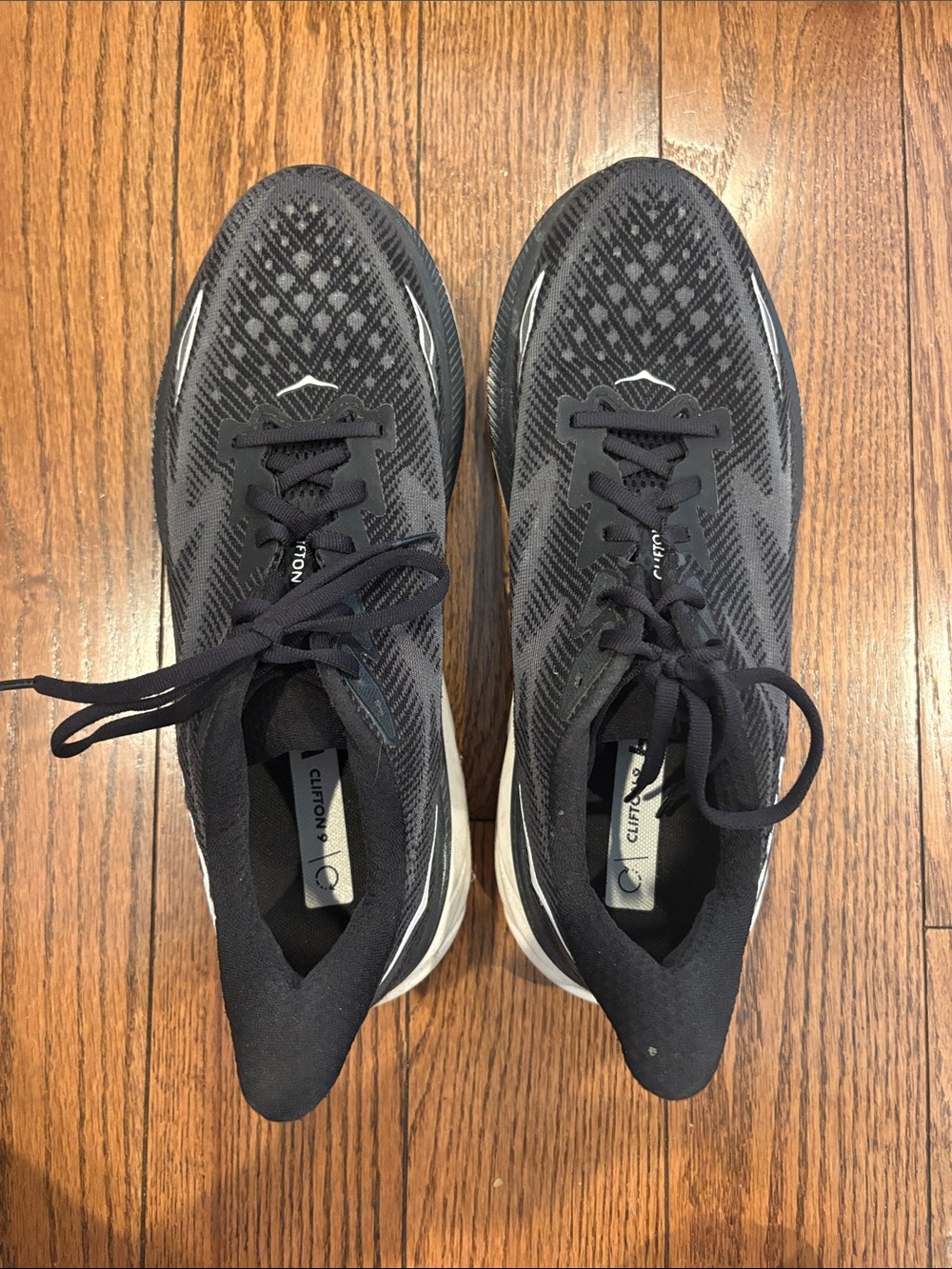 Mens black Hoka Clifton 9